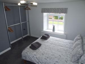 Bedroom- click for photo gallery